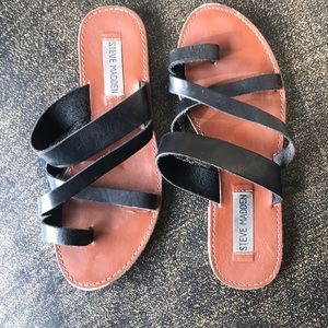 Steve Madden Black Strapped Sandal w Brown Sole